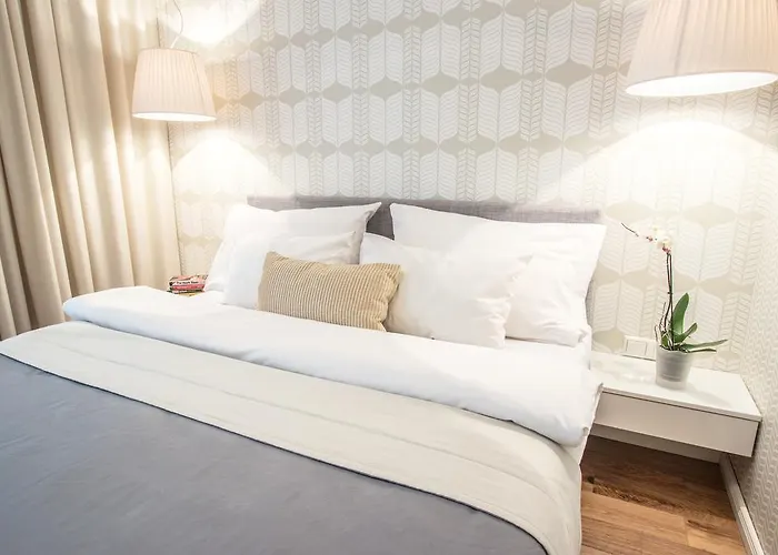 Wishlist Residences - Karlin Free Parking Lägenhet *