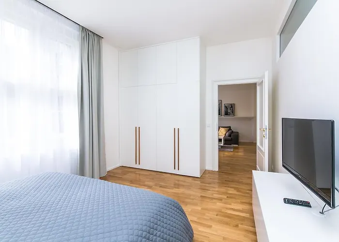 Wishlist Residences - Karlin Free Parking Lägenhet