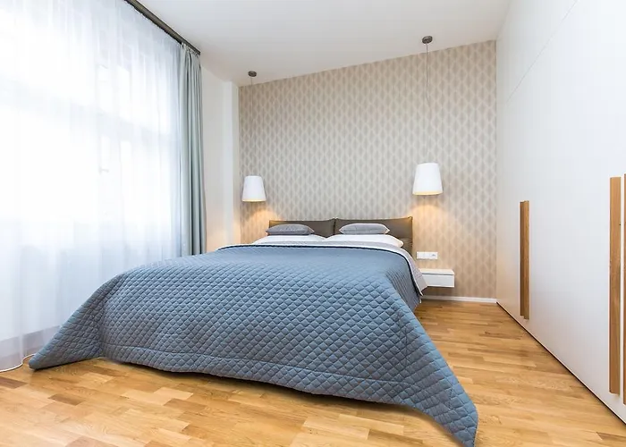 Lägenhet Wishlist Residences - Karlin Free Parking