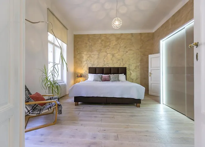 Wishlist Residences - Karlin Free Parking Lägenhet