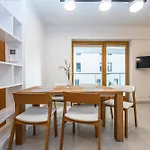 Wishlist Residences - Karlin Free Parking Apartment *
