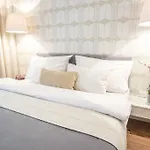 Wishlist Residences - Karlin Free Parking Apartment *