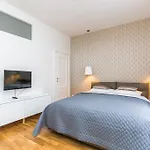 Wishlist Residences - Karlin Free Parking *