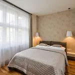 Wishlist Residences - Karlin Free Parking Apartment