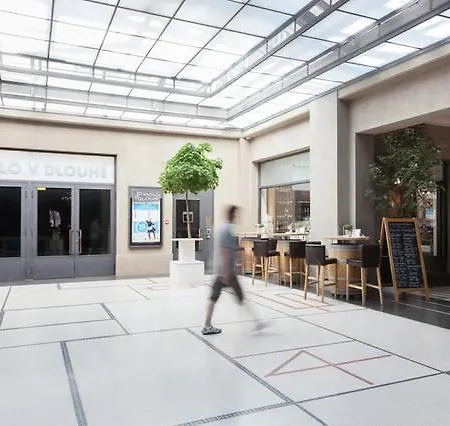 Wishlist Residences - Karlin Free Parking Apartment