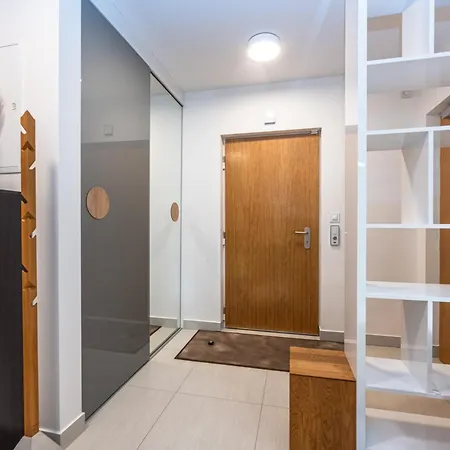 Wishlist Residences - Karlin Free Parking * פראג