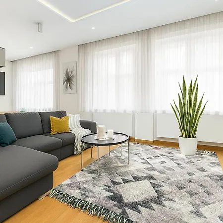 Wishlist Residences - Karlin Free Parking דירה