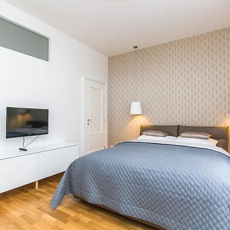 Wishlist Residences - Karlin Free Parking *