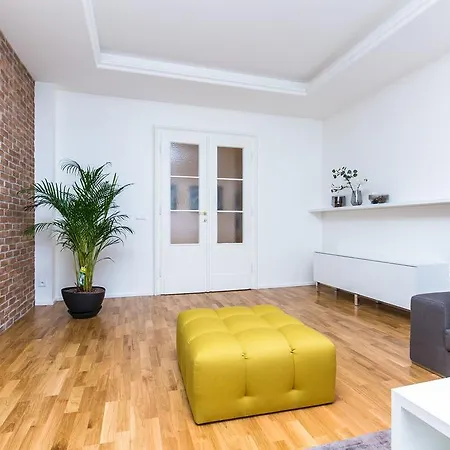 Wishlist Residences - Karlin Free Parking דירה *