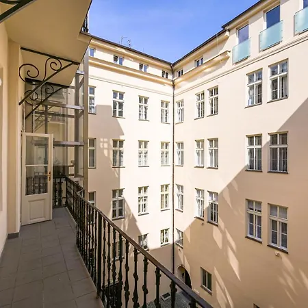 דירה Wishlist Residences - Karlin Free Parking