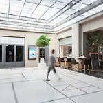 Wishlist Residences - Karlin Free Parking 公寓