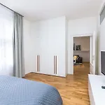 Wishlist Residences - Karlin Free Parking 公寓