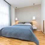 公寓 Wishlist Residences - Karlin Free Parking