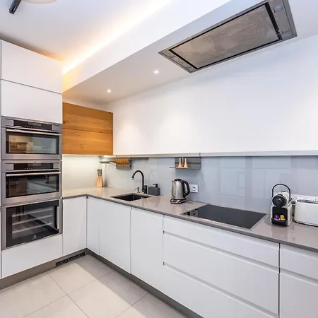 Wishlist Residences - Karlin Free Parking * פראג