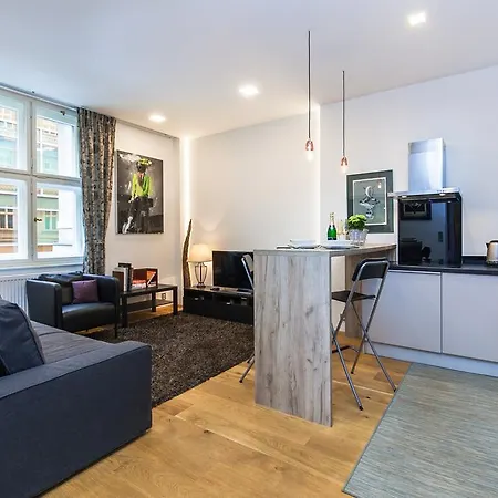 Wishlist Residences - Karlin Free Parking פראג